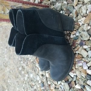 Timberland Black Leather and Suede Heeled Ankle Boots.